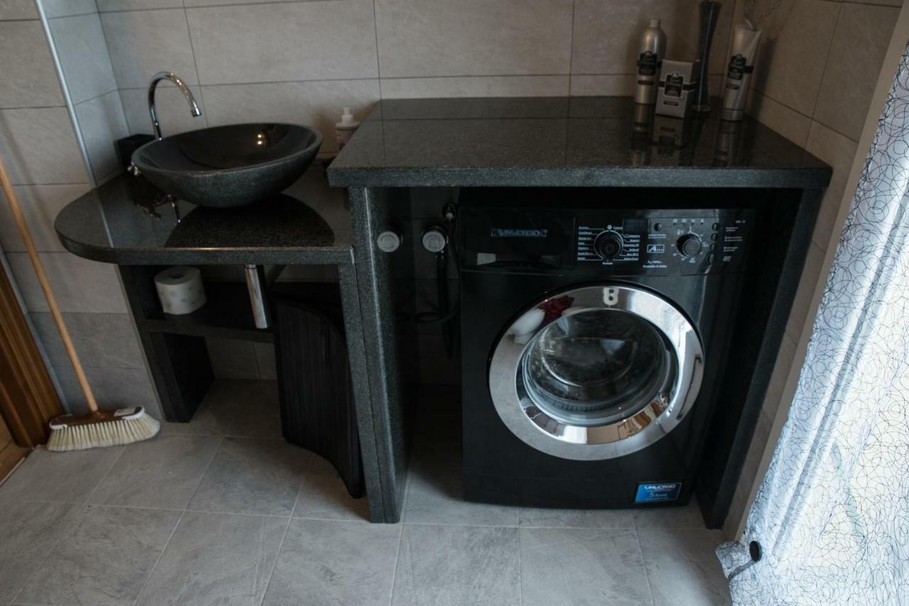 Brenin Apartman Varazze Kültér fotó